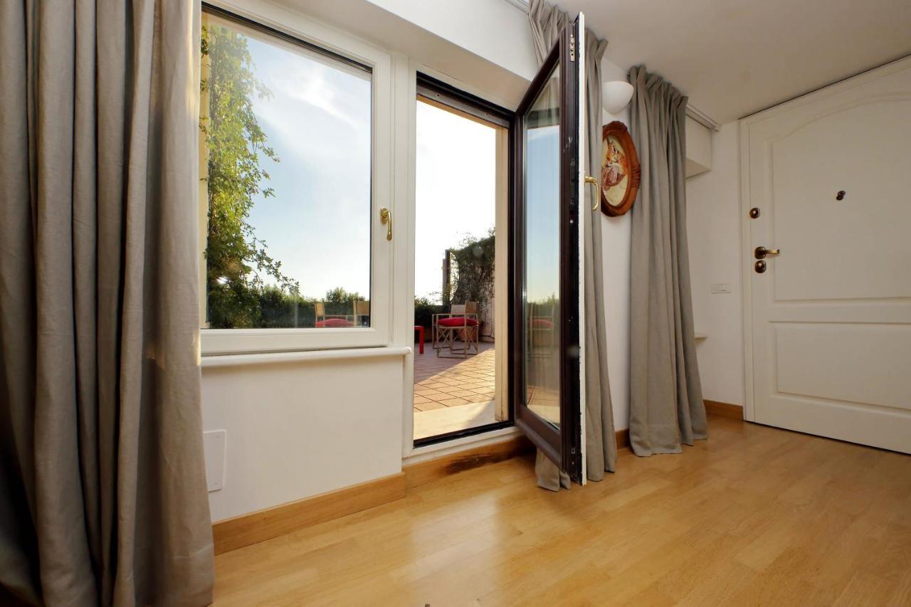 דירות רומא Beautiful Loft In Ponte Milvio With Terrace מראה חיצוני תמונה