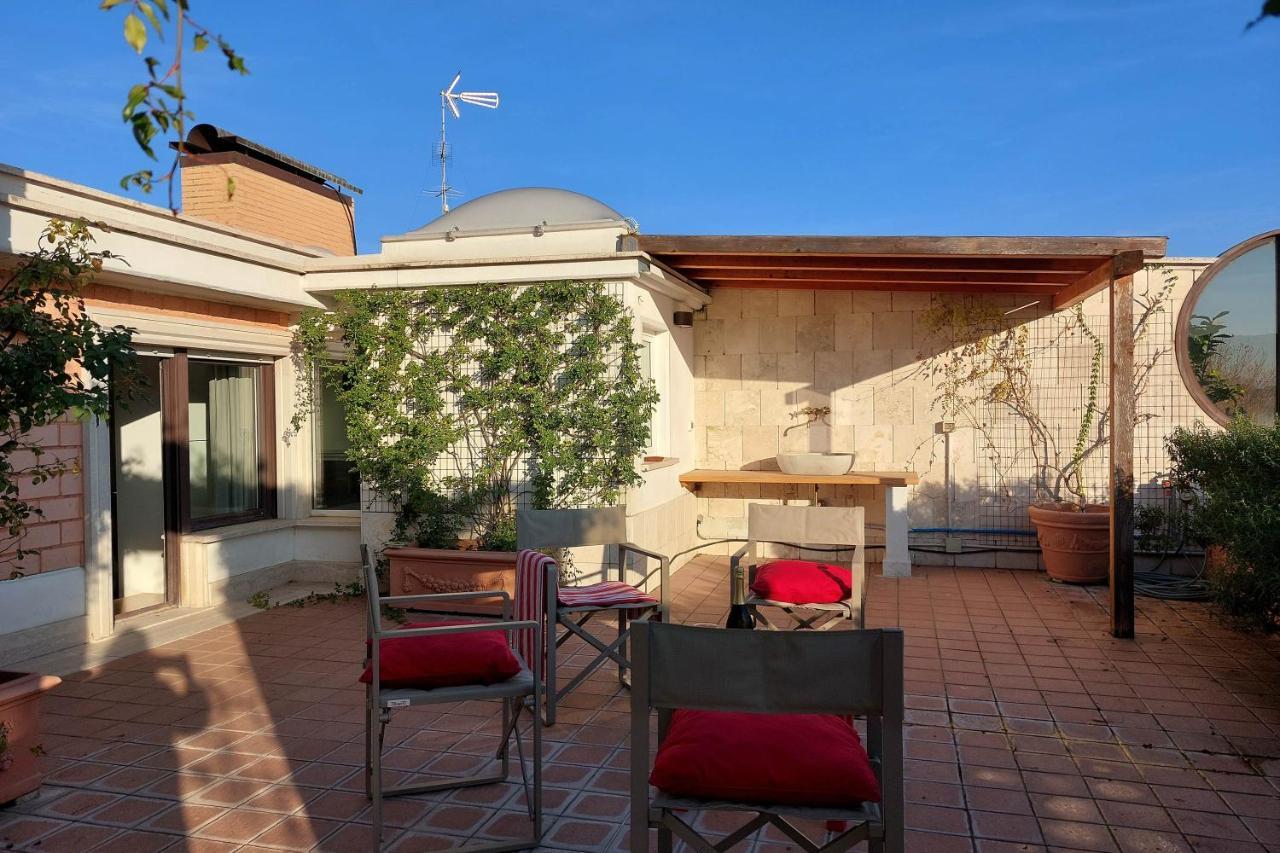 דירות רומא Beautiful Loft In Ponte Milvio With Terrace מראה חיצוני תמונה